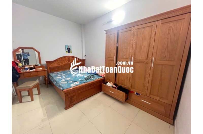 NHÀ ĐƯỜNG OTO ĐÔNG THẠNH HÓC MÔN - NGAY CHỢ GẤU TRỊNH THỊ DỐI VỚI LÊ VĂN KHƯƠNG - 5.7M X17M - 94M2 - GIÁ 5,2 TỶ