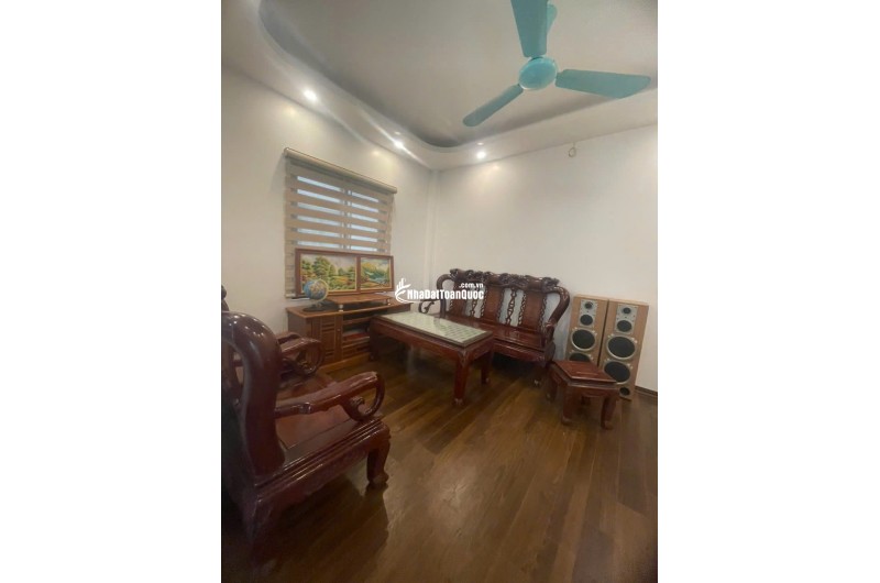 SIÊU PHẨM  LÔ GÓC DI TRẠCH, 5 TẦNG, 40m2 NGÕ THÔNG, NGAY Ô TÔ TRÁNH  6.3 TỶ