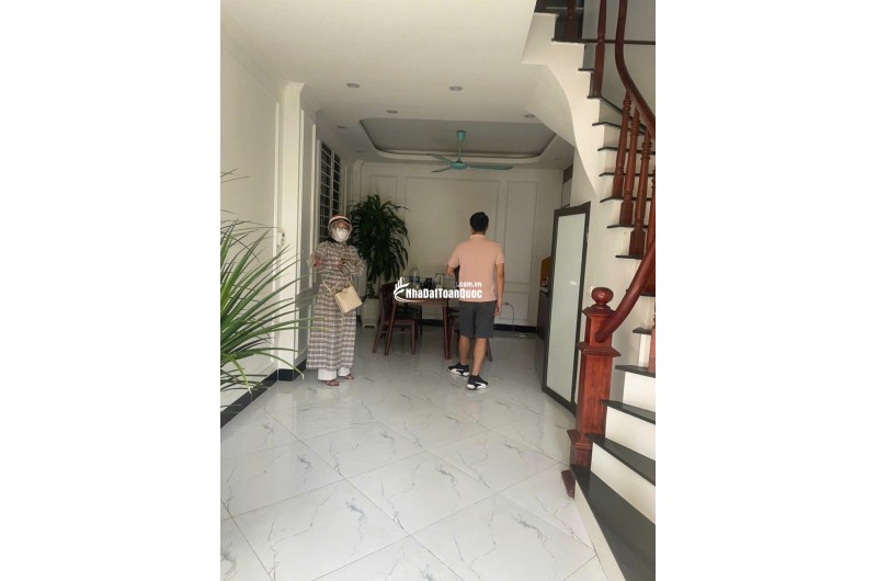 SIÊU PHẨM  LÔ GÓC DI TRẠCH, 5 TẦNG, 40m2 NGÕ THÔNG, NGAY Ô TÔ TRÁNH  6.3 TỶ