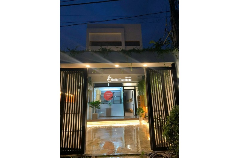 BÁN NHÀ MẶT TIỀN ĐƯỜNG TÔ VĨNH DIỆN ĐÔNG HOÀ NGAY GẦN LÀNG ĐẠI HỌC THỦ ĐỨC. LH:0985459086