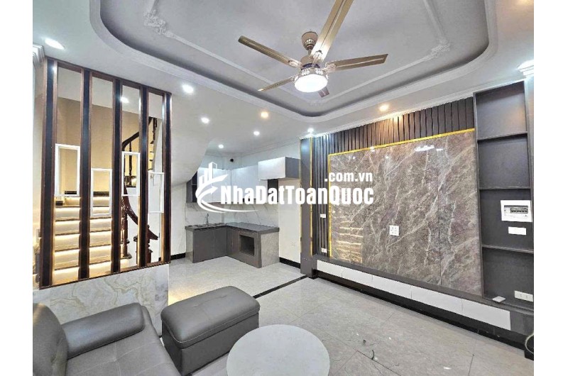 BÁN NHÀ ĐẶNG VŨ HỶ LONG BIEN 5 TẦNG MỚI ĐẸP LONG LANH GIÁ NHỈNH 5TY
