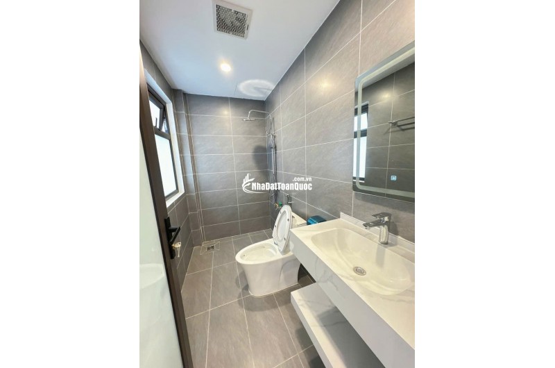 BÁN NHÀ ĐẶNG VŨ HỶ LONG BIEN 5 TẦNG MỚI ĐẸP LONG LANH GIÁ NHỈNH 5TY