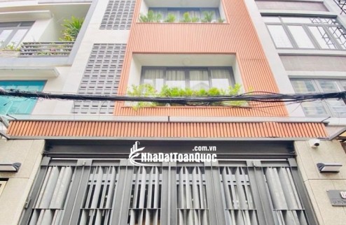 Bán gấp nhà hẻm xe hơi đường C1, Tân Bình: 84m2, 4 tầng, 4PN, sổ đỏ trao tay, giá hời chỉ 18.5 tỷ! Gọi ngay 0789892658.