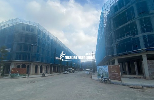 Nhà Liền Kề 5 Tầng Diện Tích 75m Giá Tốt Duy Nhất
