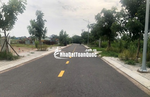 Mặt tiền Nguyễn Văn Tạo _ HIệp Phước _ Nhà Bè 1800m2 đất nông nghiệp giá 5,5 tr/m2
