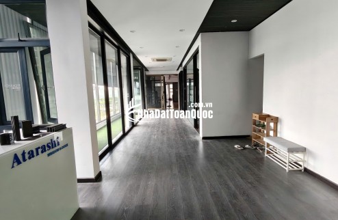 cho thuê văn phòng đường 30/4 đà nẵng căn gốc diện tích 200 m2 tầng 2 giá rẻ