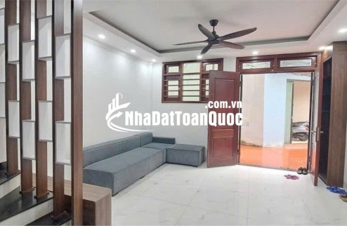 Bán nhà ngõ 564 Nguyen văn Cừ, Bồ Đề,35m 5T  oto ,KD, 7,6 tỷ .