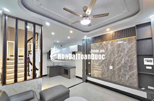BÁN NHÀ ĐẶNG VŨ HỶ LONG BIEN 5 TẦNG MỚI ĐẸP LONG LANH GIÁ NHỈNH 5TY