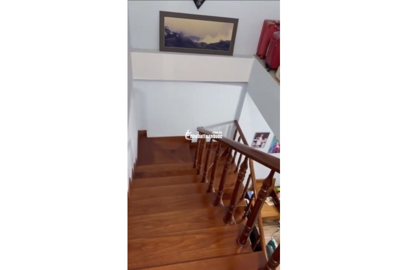 Nhà 2 tầng kiệt ô tô Phan Hành Sơn – gần ĐH Kinh Tế – cho thuê kín phòng!