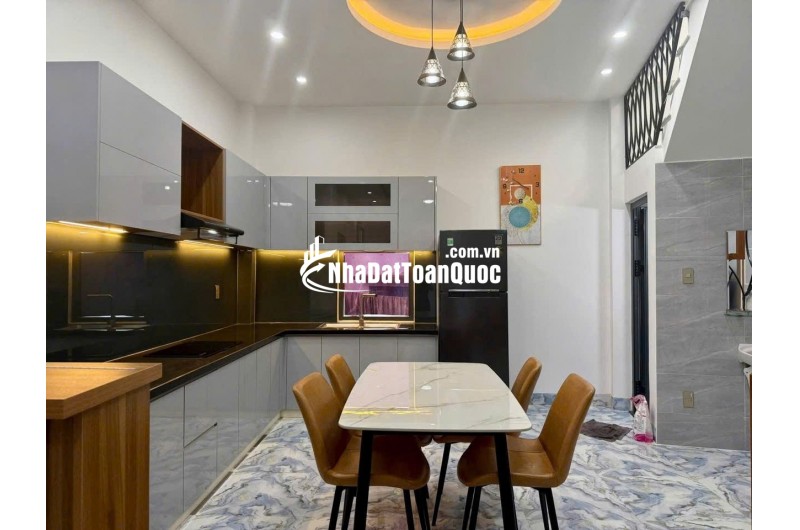 NHÀ GÁC LỬNG KIỆT 3 M TÔN ĐẢN - LÔ GÓC, THOÁNG MÁT