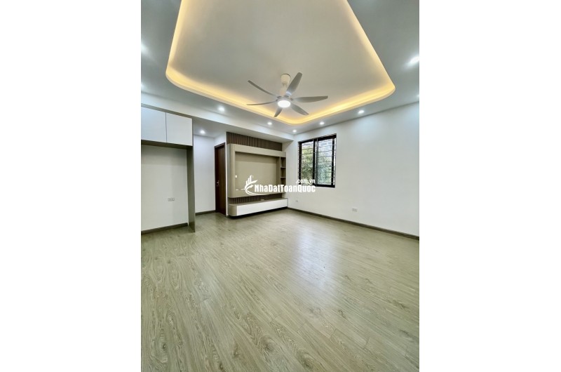 CĂN HỘ TOÀ B6B KĐT NAM TRUNG YÊN, CẦU GIẤY: 6.15 TỶ - 75M2 - 3 NGỦ - 2VS - SỔ ĐỔ