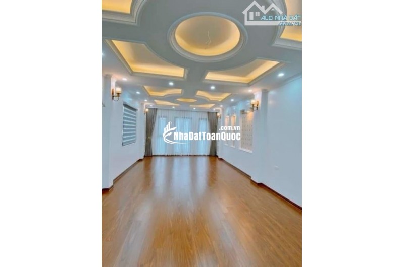 SIÊU PHẨM MẶT PHỐ TRỊNH ĐÌNH CỬU THANH XUÂN - 9 TẦNG THANG MÁY GIÁ CHỈ 28,5 TỶ.