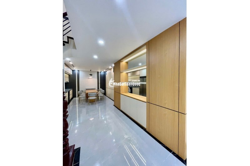 BÁN SIÊU PHẨM BA MẶT THOÁNG NGÕ ĐÌNH THÔN-KINH DOANH-THANG MÁY-NHỈNH 16 TỶ