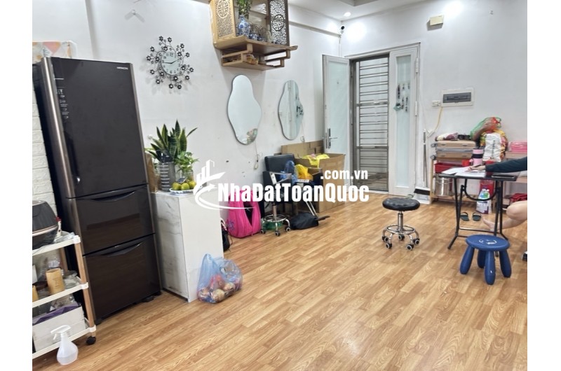 CĂN GÓC - TOÀ A6D KĐT NAM TRUNG YÊN, CẦU GIẤY: 4.25 TỶ - 50M2 - 2 NGỦ - 1VS - SỔ ĐỔ
