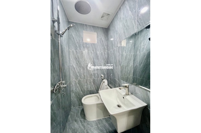 CĂN HỘ TOÀ B6B KĐT NAM TRUNG YÊN, CẦU GIẤY: 6.15 TỶ - 75M2 - 3 NGỦ - 2VS - SỔ ĐỔ