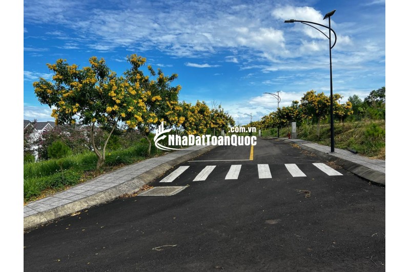 BÁN 2 LÔ MẶT TIỀN LIỀN KỀ ĐẸP ĐẤT NỀN KHU NGHỈ DƯỠNG P2 BẢO LỘC, CÁCH NGÃ 5 ĐAMBRI 6 PHÚT ĐI XE