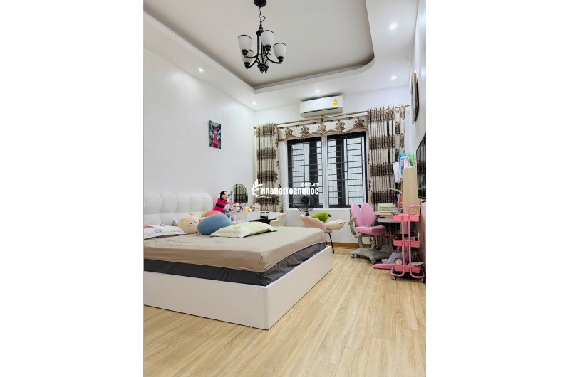 Cực hiếm Kim Giang - 20m ô tô - DT 66m2, giá đầu tư chỉ 10.8 tỷ.