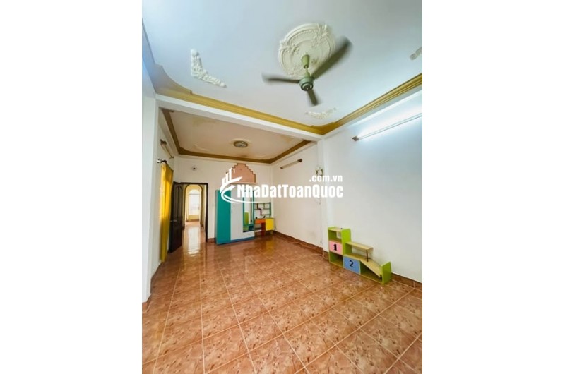 Nhà HXH Đường Nguyễn Hồng Đào Phường 14 Quận Tân Bình Cũ.