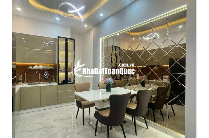 Nhà Siêu Phẩm Đường Lê Hồng Phong Quận 10 Cũ (Phường Vườn Lài).