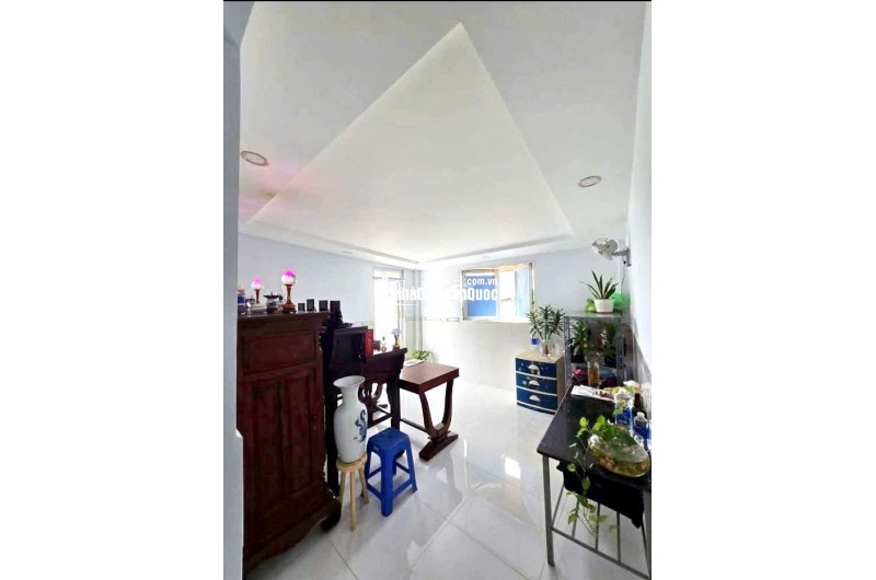 Bán nhà mới đẹp 1 lầu 2PN hẻm 61 Phạm Hùng Bình Chánh