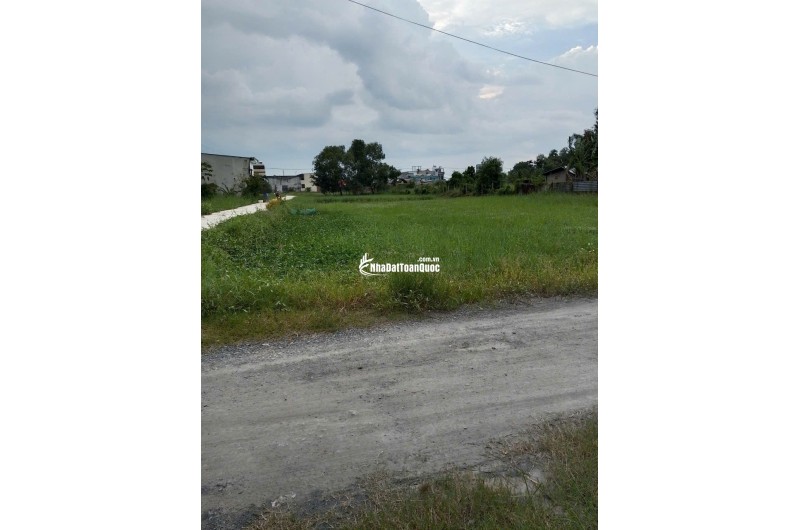 BÁN NHÀ ĐẤT VỊ TRÍ CỰC ĐẸP TẠI ĐỨC HOÀ TÂY NINH, SỔ HỒNG RIÊNG, GIÁ TỪ 2 TỶ. LH:0358855772.