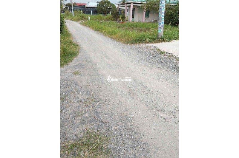 BÁN NHÀ ĐẤT VỊ TRÍ CỰC ĐẸP TẠI ĐỨC HOÀ TÂY NINH, SỔ HỒNG RIÊNG, GIÁ TỪ 2 TỶ. LH:0358855772.