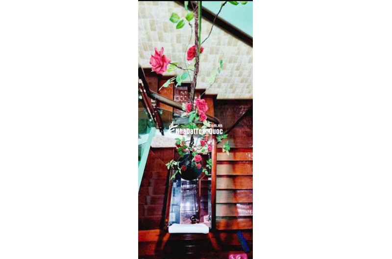 Bán nhà hướng Đông DT 80m2, Hẻm 741 Hương Lộ 2, Bình Tân