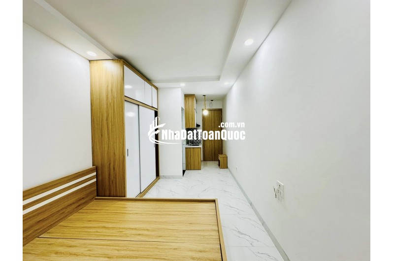 Bán tòa nhà dòng tiền 720tr/năm, gồm 15p cho thuê mỗi tháng thu nhập 60tr. ( lãi suất ~ 5.3% / năm)