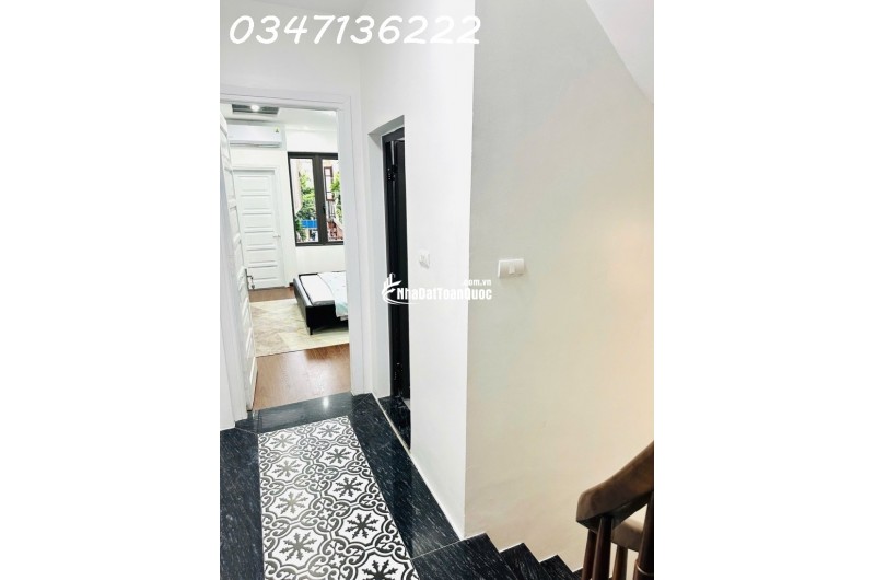 Bán nhà Khu Nghĩa Đô – Phân lô – 5 tầng – giá chỉ 8 tỷ hơn