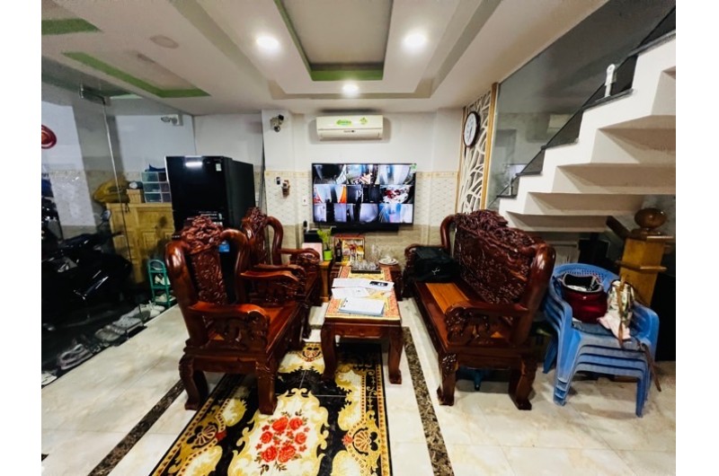 NHÀ 5 TẦNG PHƯỜNG 5 GÒ VẤP MỚI ĐẸP Ở NGAY - CÓ SẴN DOANH THU