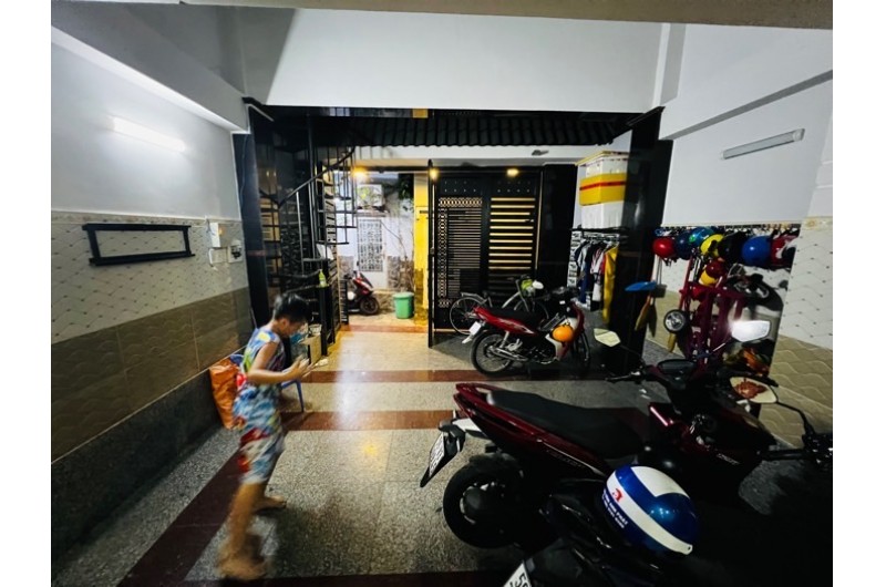 NHÀ 5 TẦNG PHƯỜNG 5 GÒ VẤP MỚI ĐẸP Ở NGAY - CÓ SẴN DOANH THU