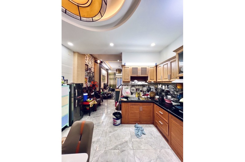 KHU ĐỒNG BỘ HẺM Ô TÔ TRÁNH NHAU NGAY EMART PHẠM VĂN CHIÊU