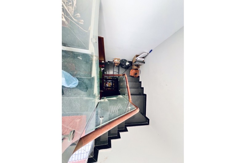 KHU ĐỒNG BỘ HẺM Ô TÔ TRÁNH NHAU NGAY EMART PHẠM VĂN CHIÊU