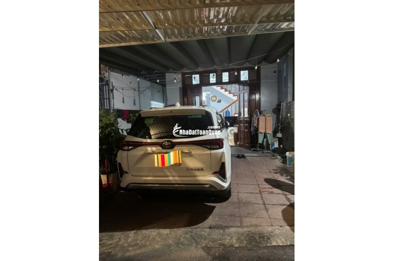 Nhà 2 tầng kiệt ô tô Phan Hành Sơn – gần ĐH Kinh Tế – cho thuê kín phòng!