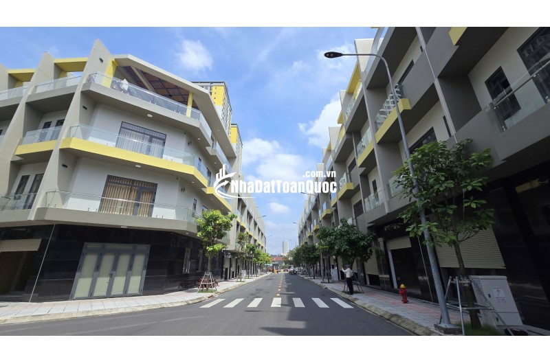 Nhà mặt phố Thống Nhất, quốc lộ 1k - Vị trí vàng, kinh doanh đỉnh, diện tích sử dụng từ 220m2, 4 tầng, 5PN, 6WC, giá hời chỉ 7x tỷ