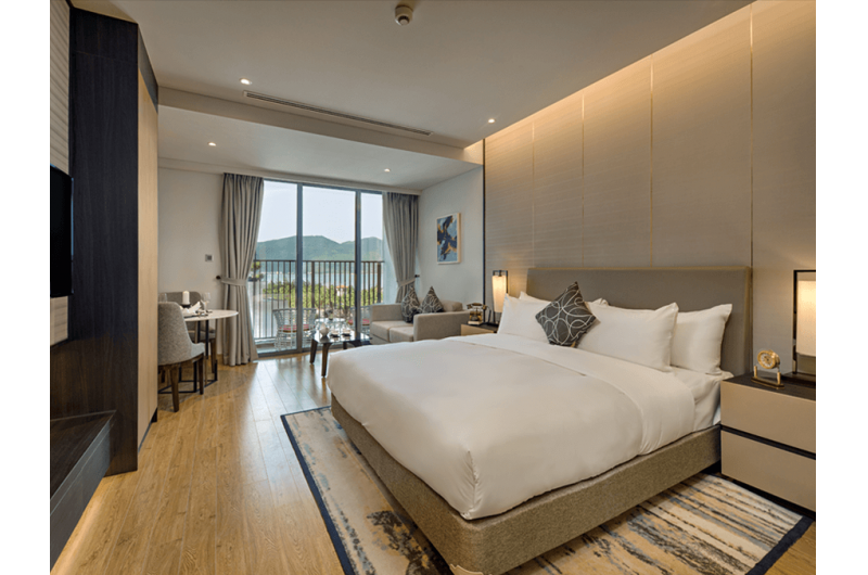 Căn Hộ Cao Cấp 2 tỷ 9 Mặt Biển Mỹ Khê,The Soleil Đà Nẵng, Khai Thác Kinh Doanh 500Tr/Năm.