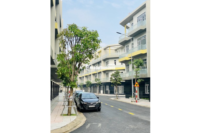 BÁN NHÀ PHỐ TRUNG TÂM CỦA TRUNG TÂM –  4 TẦNG, SHR, MẶT TIỀN 13M