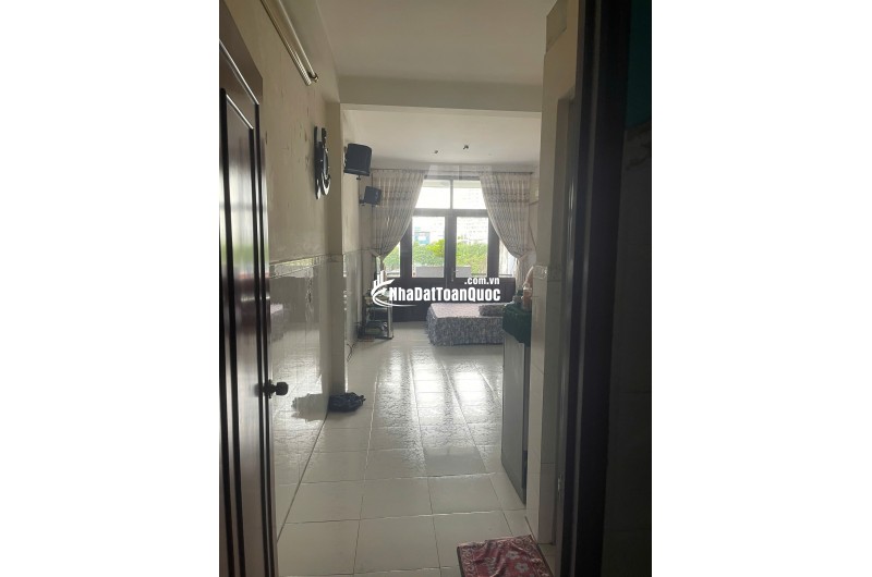 Cần Bán MT Ngang 4x25m Võ Văn Kiệt Q1 5 tầng view sông
