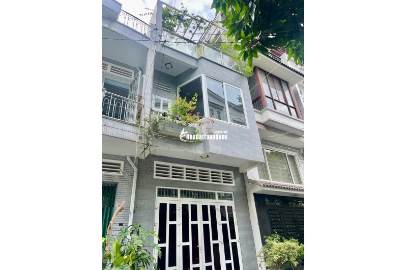 Chính chủ cần bán gấp nhả Hẻm xe ô tô 5 x 15 giá chỉ 8 tỷ, ở đường Dương Quảng Hàm, Phường 05, Gò Vấp