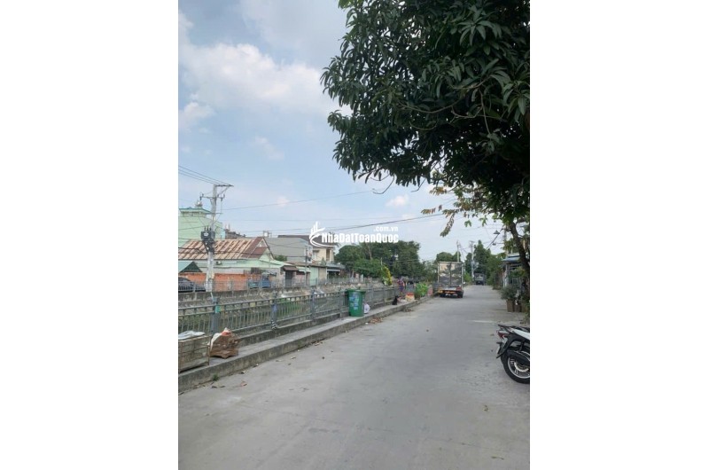 BÁN ĐẤT THỔ CƯ - NGANG KHỦNG 7M X28m - ĐƯỜNG XE HƠI 6M - GẦN UBND PHƯỜNG THẠNH LỘC , Q12 Giá chỉ 5.7 TỶ