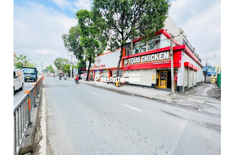 Cần bán gấp 1 căn mini House 5 Tầng trên đường Quang Trung, đối diện Coopmart, Gía chỉ 4 tỷ 950.