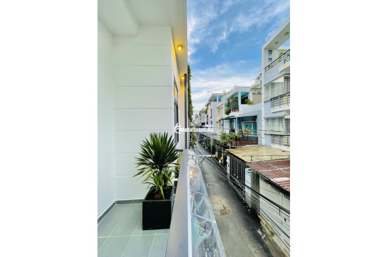 Một căn nhà vừa đủ cho gia đình nhỏ ấm áp, ngay trung tâm Gò Vấp vị trí cực hiếm ở tầm giá 7.65 tỷ, kết cấu gọn gàng, tiện nghi, pháp lý rõ ràng.