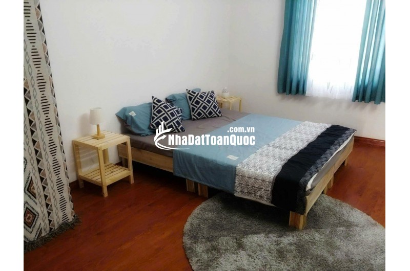 Bán nhà 5 tầng đẹp  Khu Long Biên  Gần ô tô đỗ, thu nhập 240tr/năm