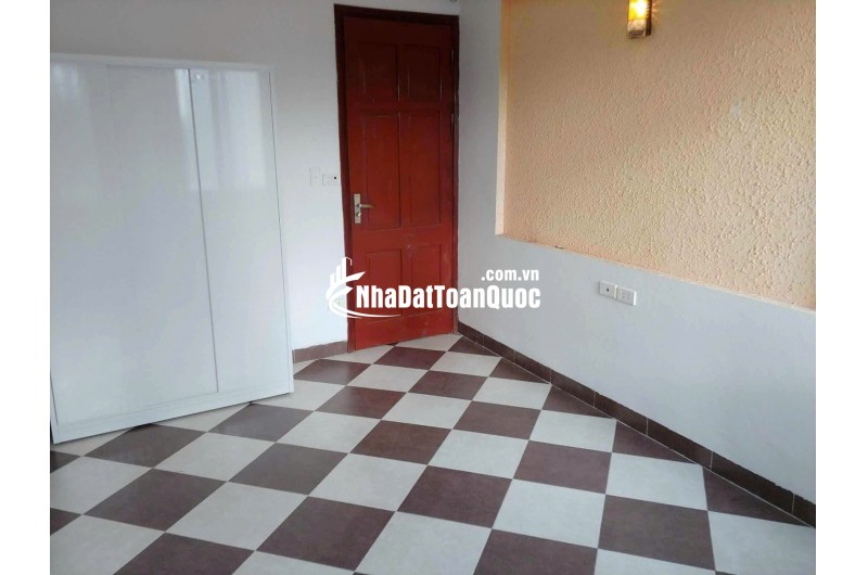 Bán nhà 5 tầng đẹp  Khu Long Biên  Gần ô tô đỗ, thu nhập 240tr/năm