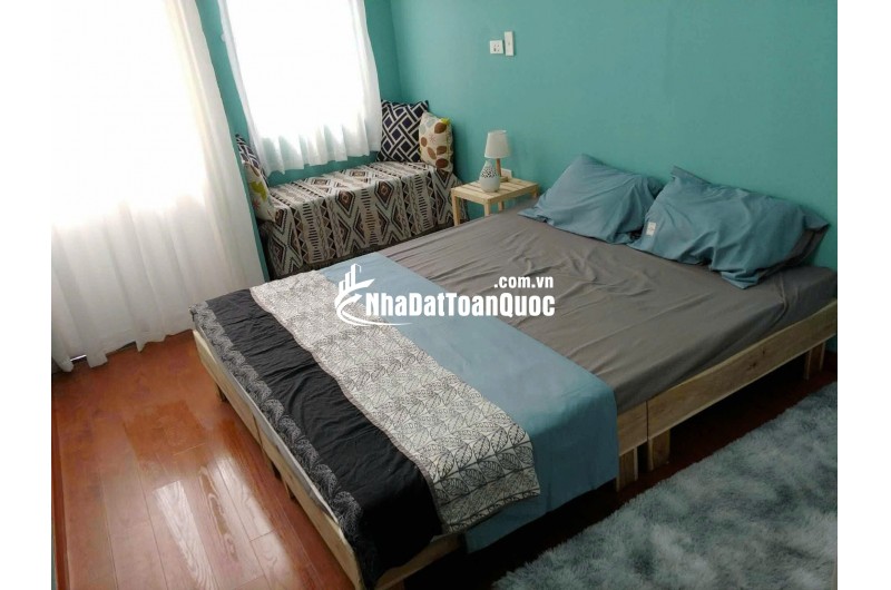 Bán nhà 5 tầng đẹp  Khu Long Biên  Gần ô tô đỗ, thu nhập 240tr/năm