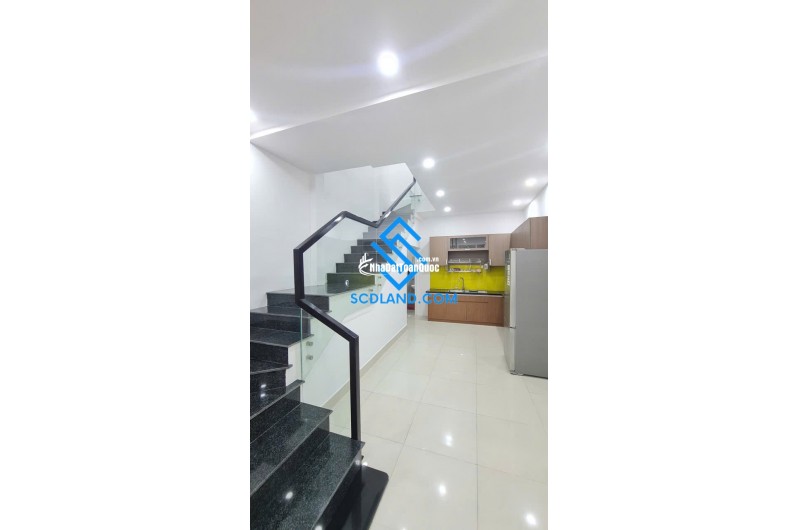 Bán Nhà 2 Tầng Hẻm Thông Đường Trần Nhật Duật – Trung Tâm Nha Trang, Giá Chỉ 4,2 Tỷ