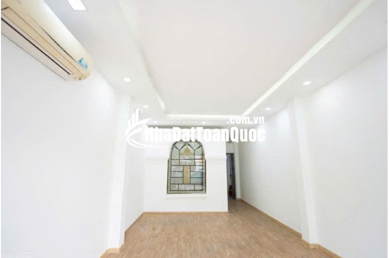 CHO THUÊ NGUYÊN CĂN - HOÀNG DIỆU, Q.4- 65 TRIỆU/ THÁNG