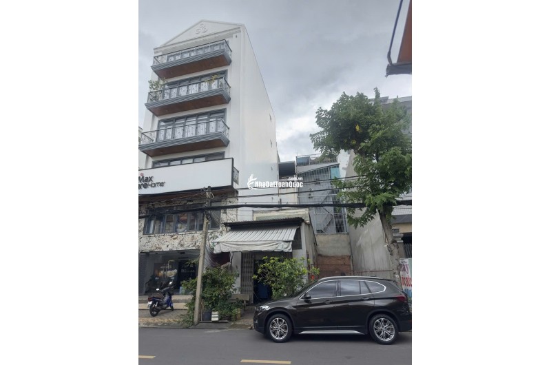 Bán lô đất Mặt tiền số 79 - Quận 7 - 78m2 - Giá 15.5 Tỷ