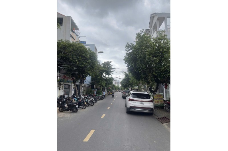 Bán lô đất Mặt tiền số 79 - Quận 7 - 78m2 - Giá 15.5 Tỷ