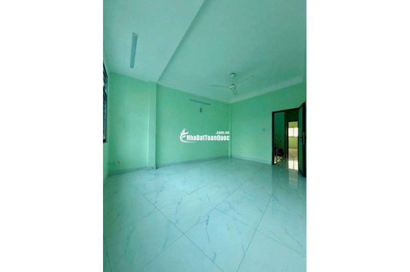 7.2 TỶ, MẶT TIỀN TRUNG TÂM P3 GÒ VẤP, NGAY BV 175, 3 TẦNG, 80m2, NGANG GẦN 6.5m